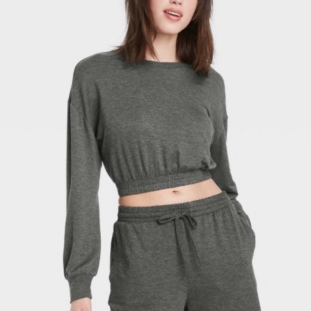 Colsie Gray Long Sleeve Elastic Waist Lounge Top, Small